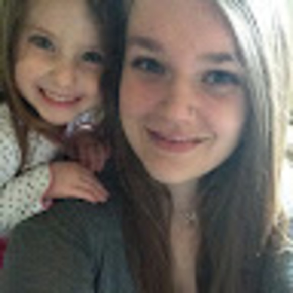 Meet your Posher, Jennifer - Picture 1 of 1